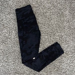 Lululemon Fast and Free camo legging 25” with pockets